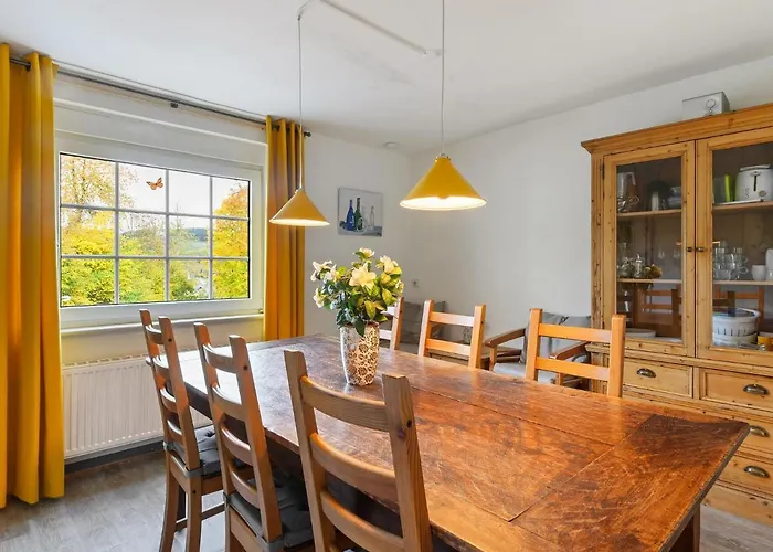 Vakantiehuis Spacious Holiday In With Terrace *